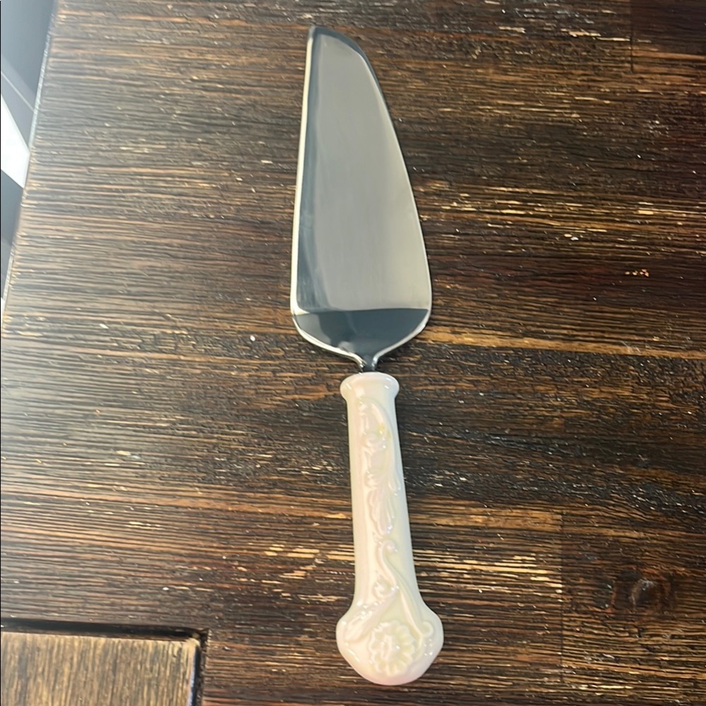 Lenox Cake Server